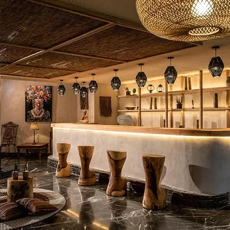 מלון Indigo Casa Adults Only *