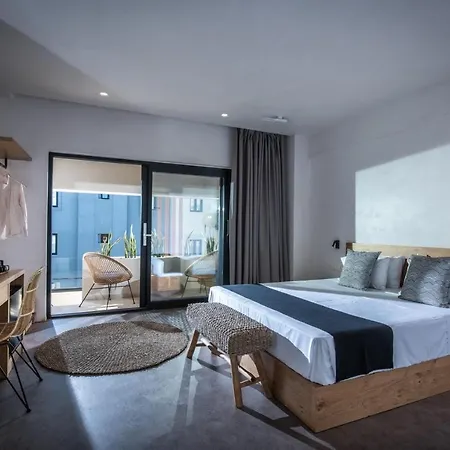 Indigo Casa Adults Only הרסוניסוס