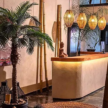 Готель Indigo Casa Adults Only
