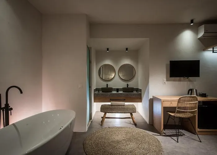 Отель Indigo Casa Adults Only